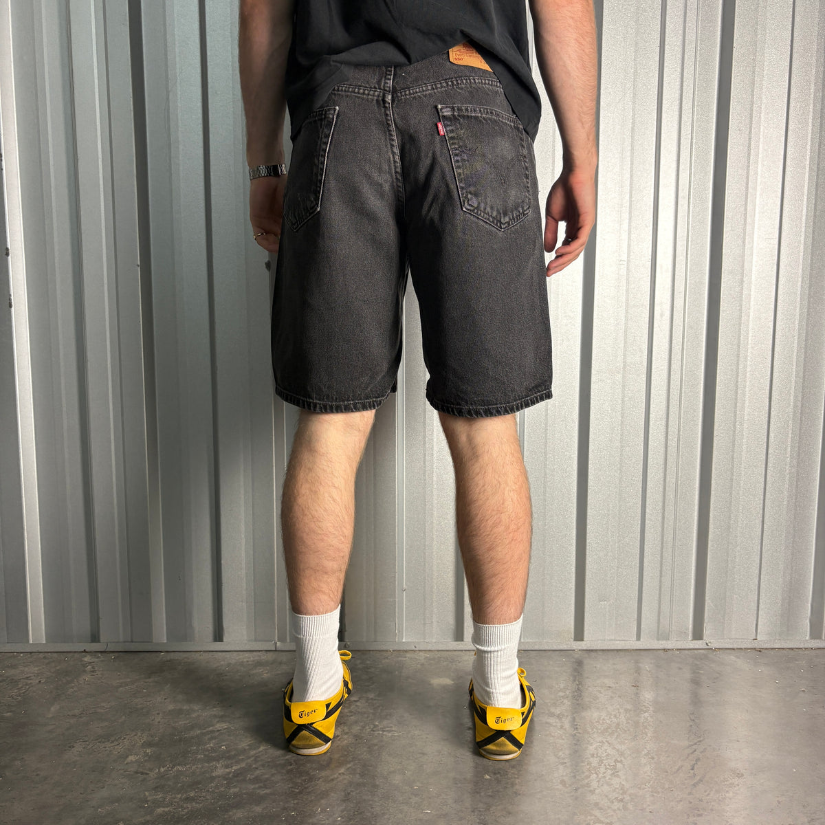 Levis 550 Black Baggy Denim Shorts - 34