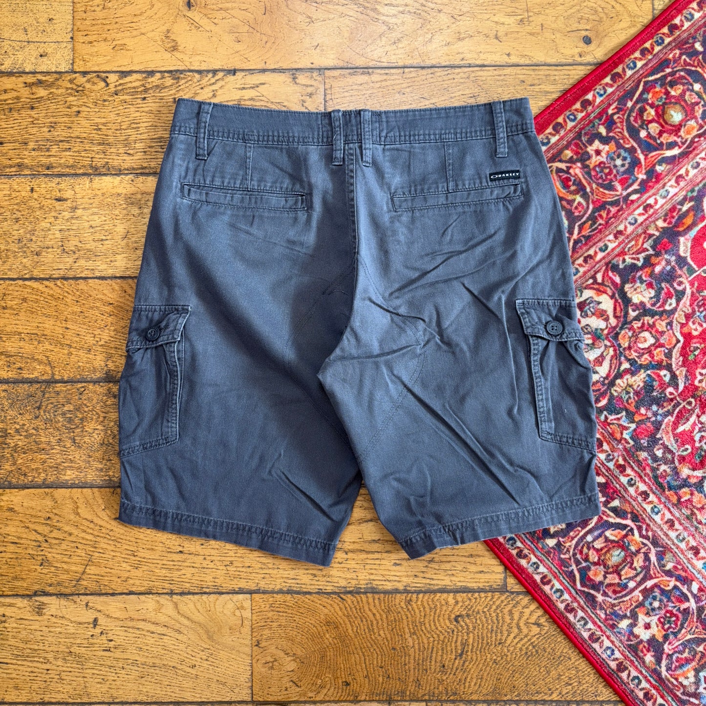 Vintage Oakley Grey Embroidered Cargo Baggy Shorts - 34