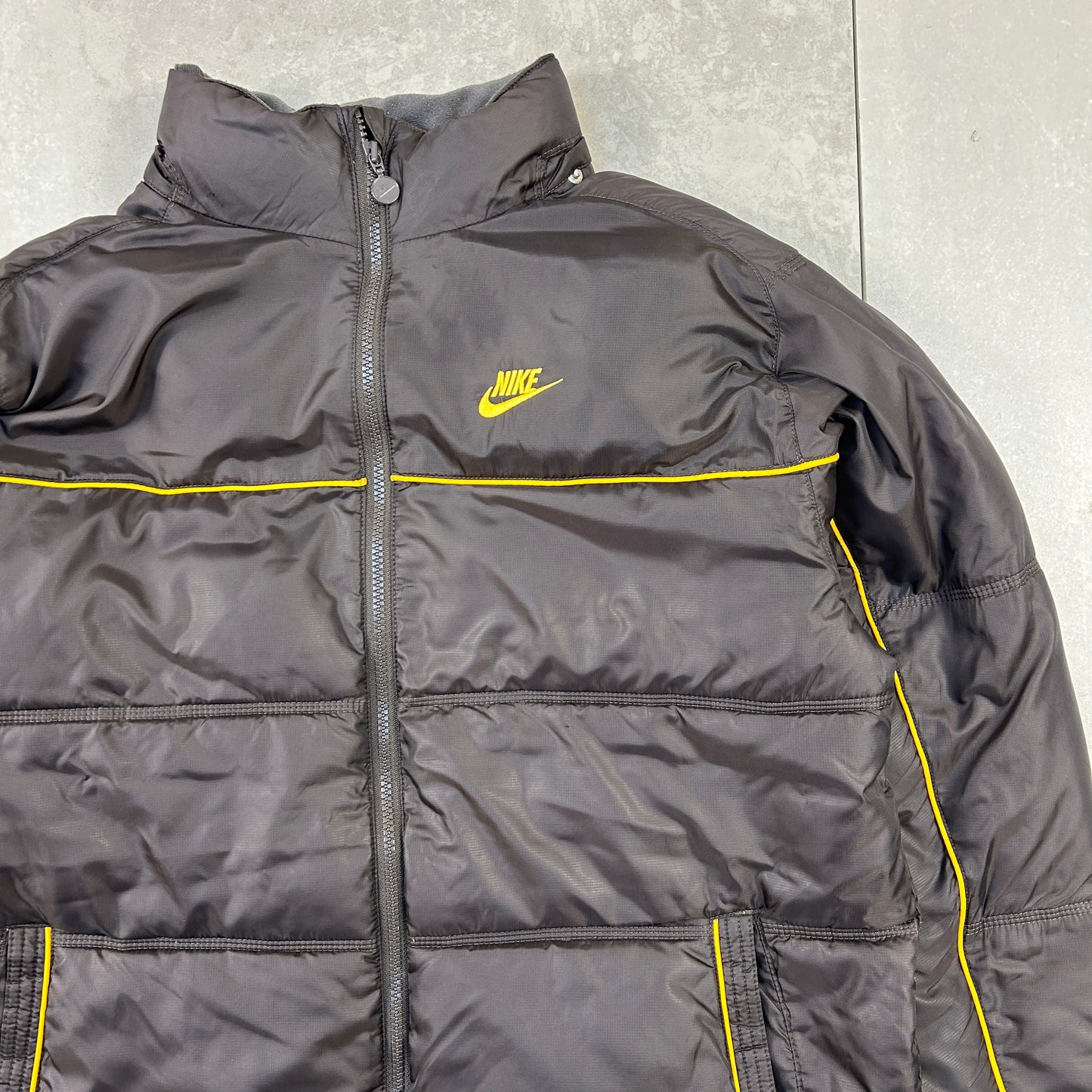 Vintage 00s Nike Brown Puffer Jacket - L