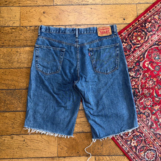 Vintage Levis 550 Baggy Blue Denim Shorts - 36