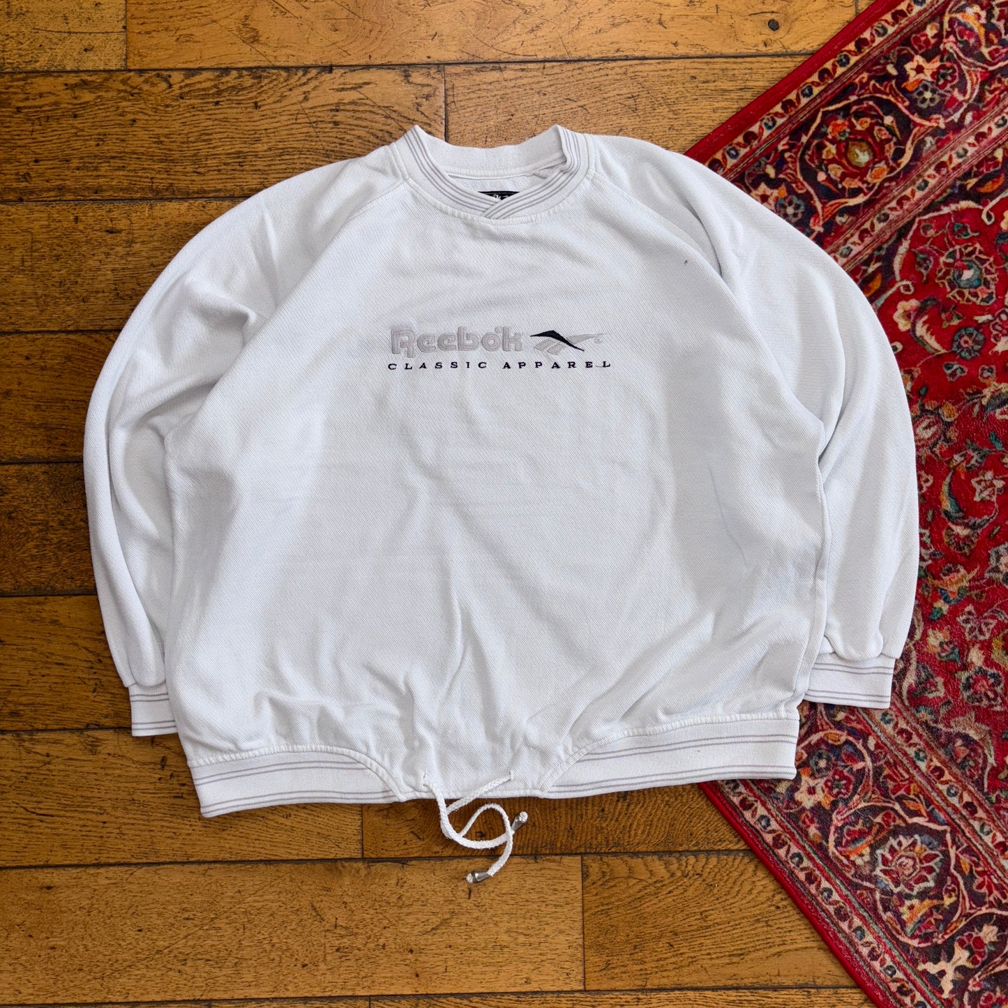 Vintage 90s Reebok White Boxy Embroidered Sweatshirt - L