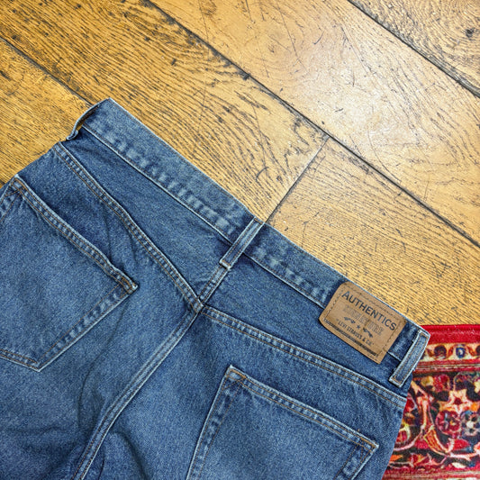 Vintage Levis Blue Baggy Denim Shorts - 34