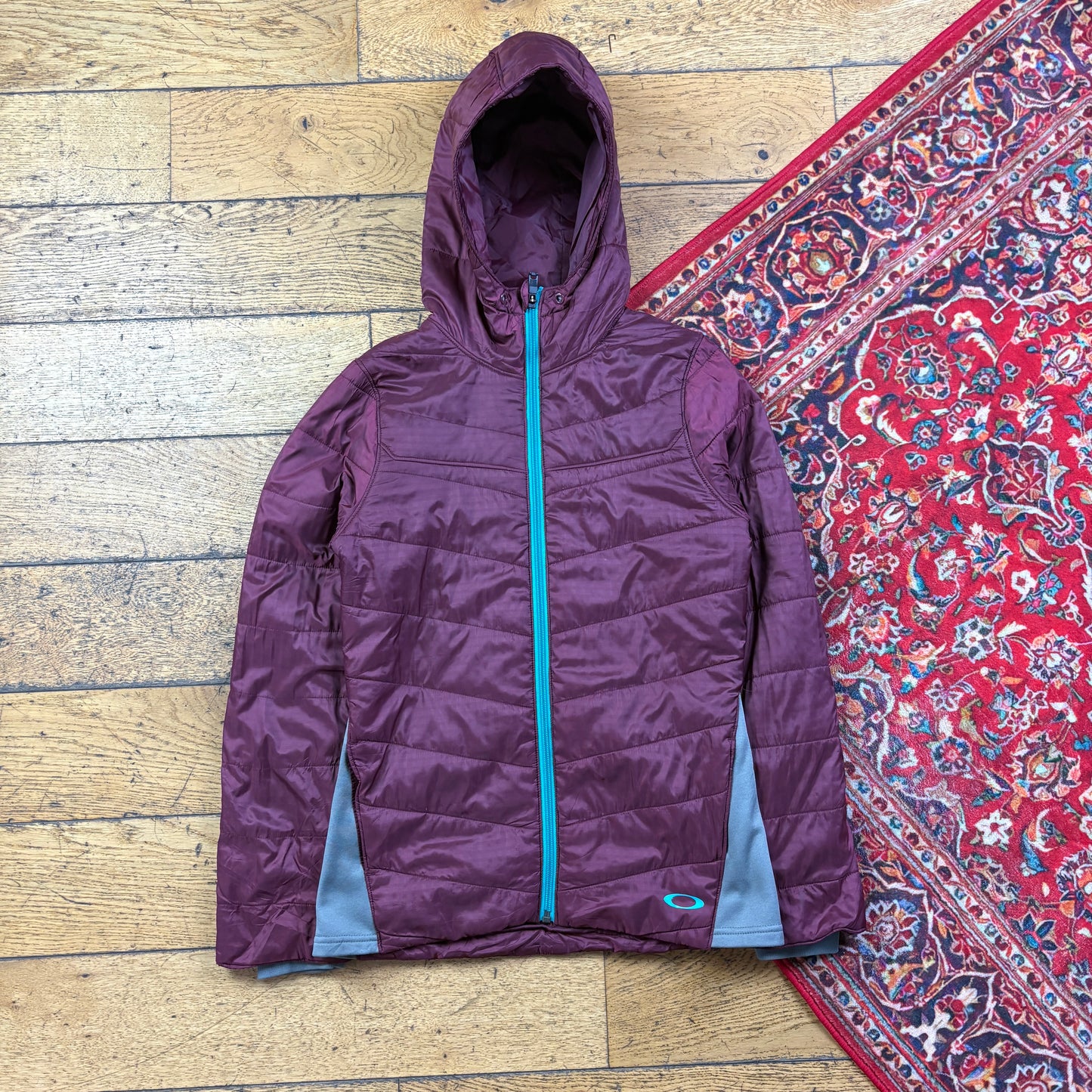 Oakley Lightweight Puffer Down Burgundy Womens Jacket Coat - XS
