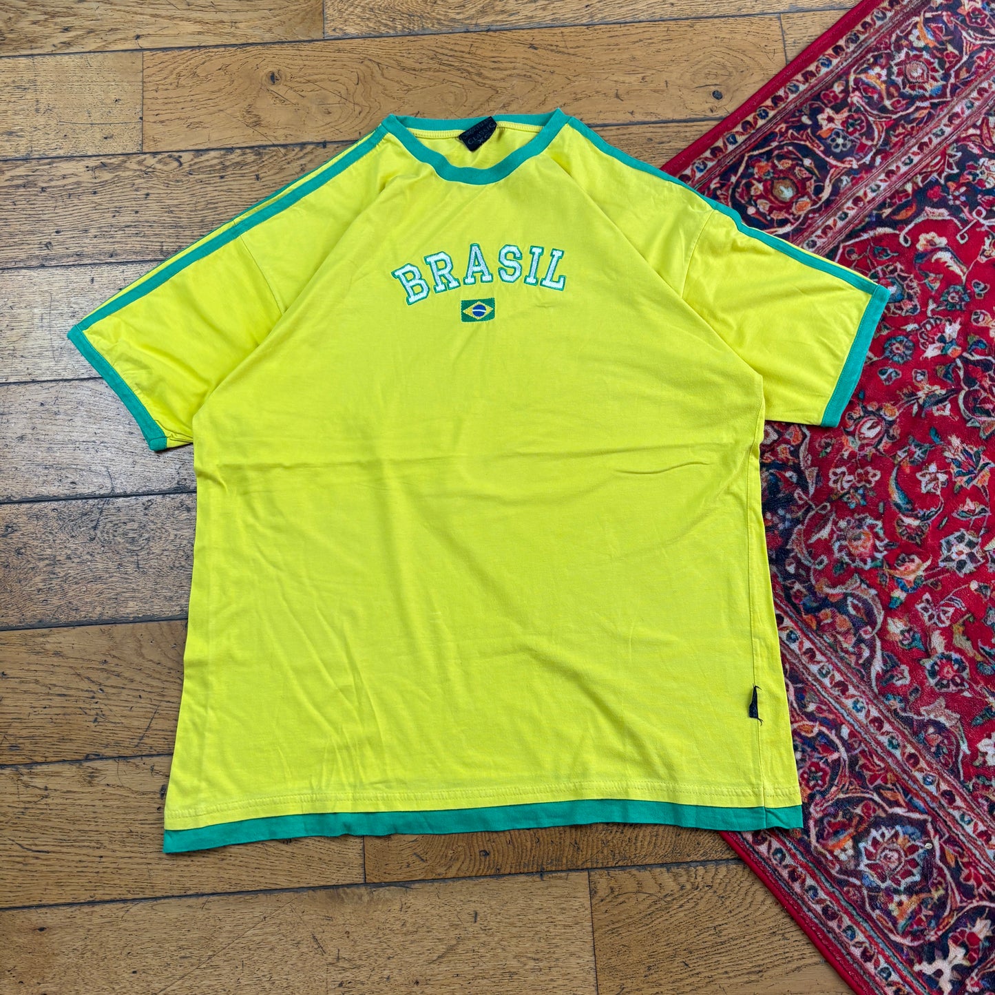 Vintage Brazil Yellow Embroidered Graphic T-Shirt - L