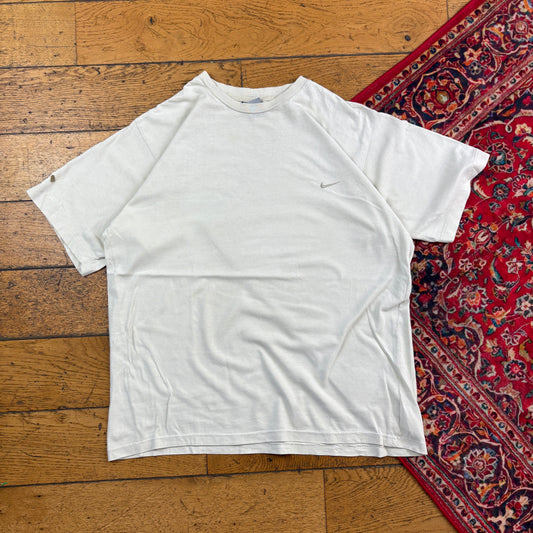 Vintage Nike Y2K Swoosh Cream T-Shirt - M