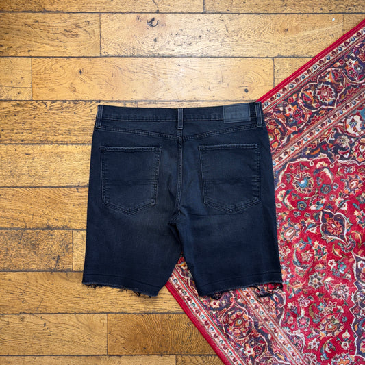 Vintage Levis Black Denim Shorts - 36
