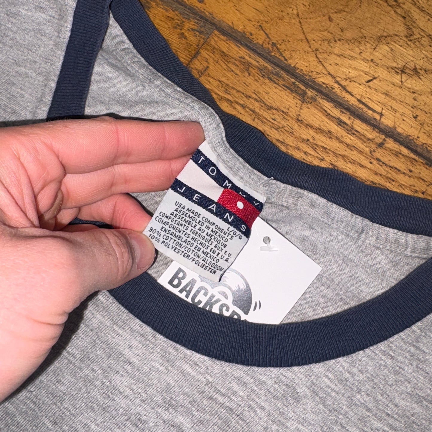 Vintage Tommy Hilfier Grey Graphic T-Shirt - XL