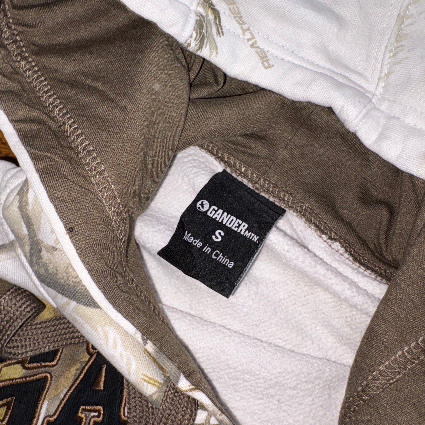 Vintage Realtree Camo White Hoodie Embroidered Sweatshirt - XL