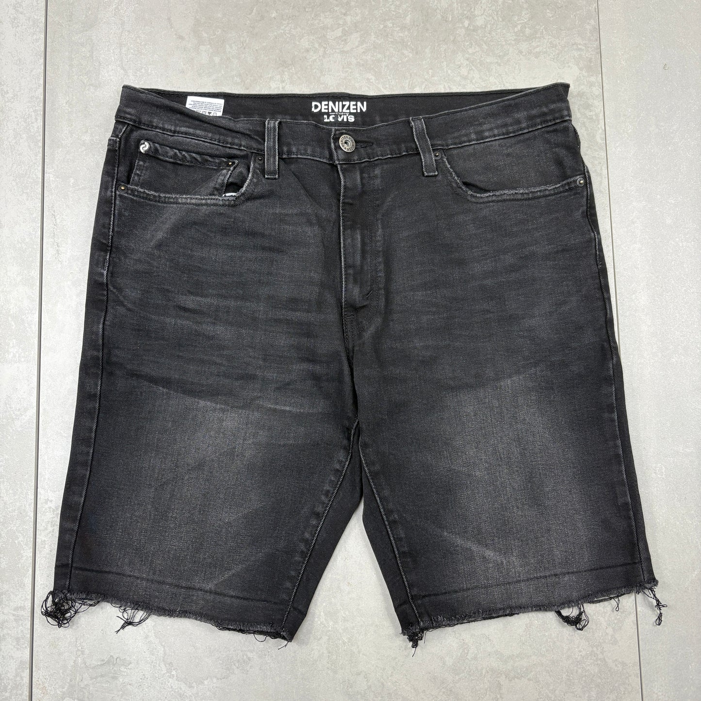 Vintage Levis Black Denim Shorts - 36