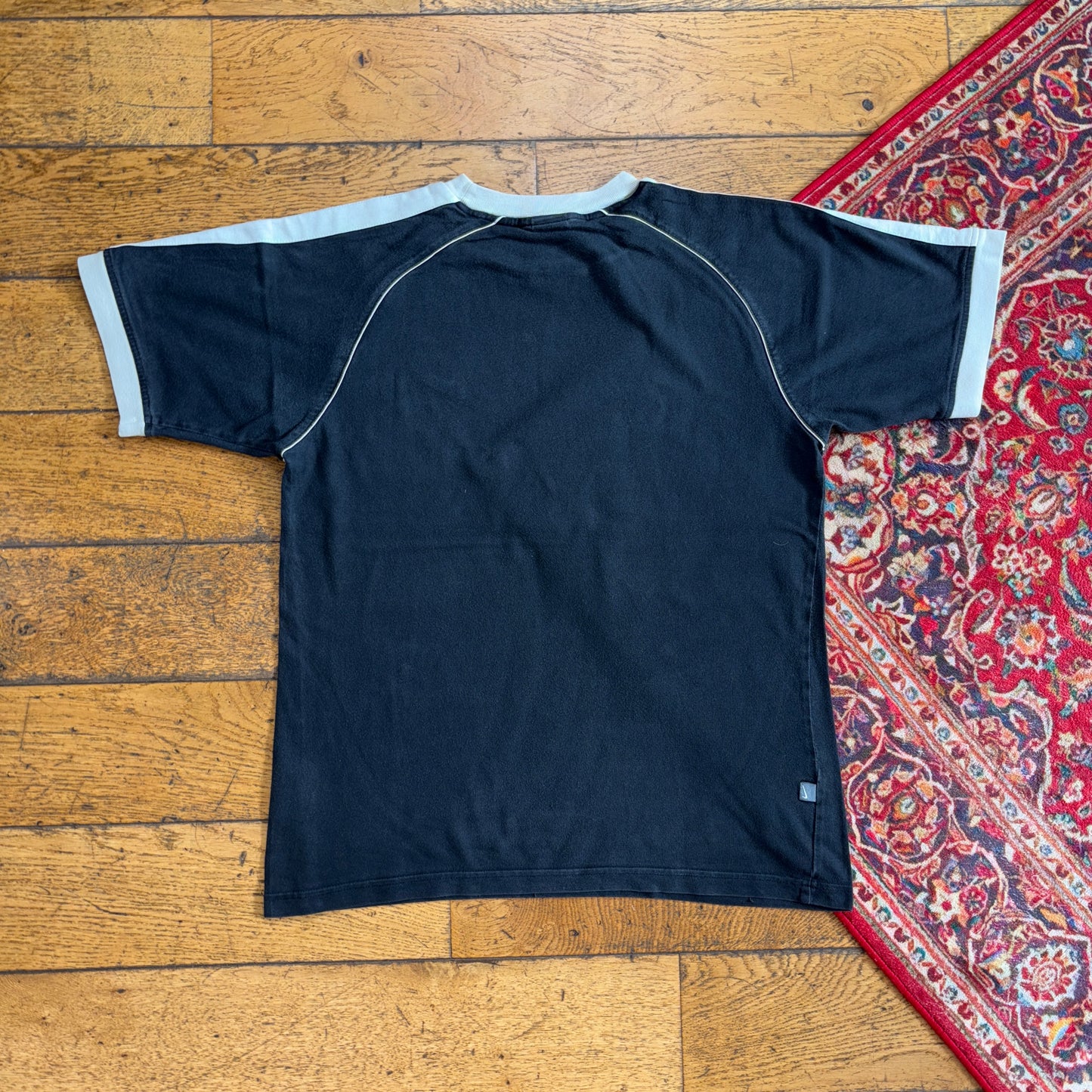Vintage Nike Black Swoosh 90s Graphic T-Shirt - S