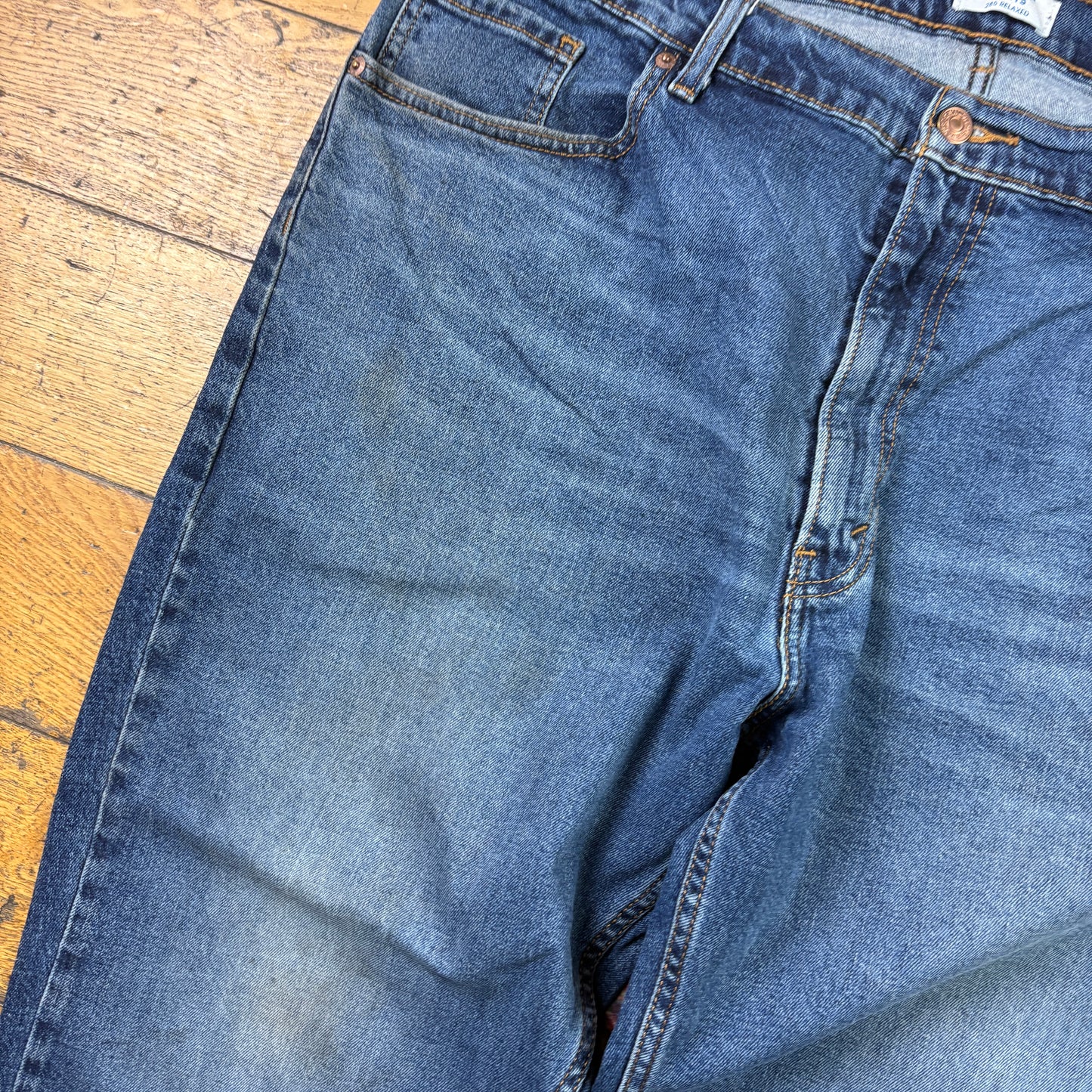 Vintage Levis Baggy Blue Denim Jeans - 42