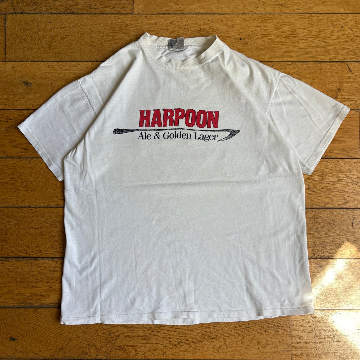Vintage 90s Harpoon Beer Single Stitch White Graphic T-Shirt - L/XL