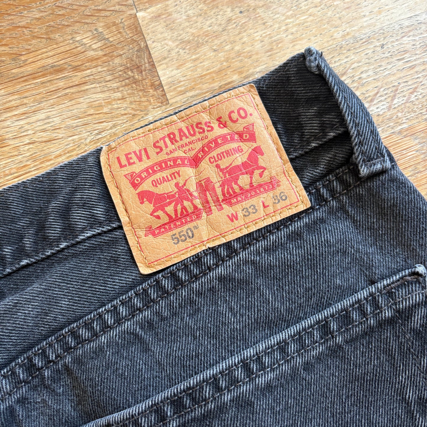 Vintage Levis 550 Baggy Black Denim Jeans - 33L
