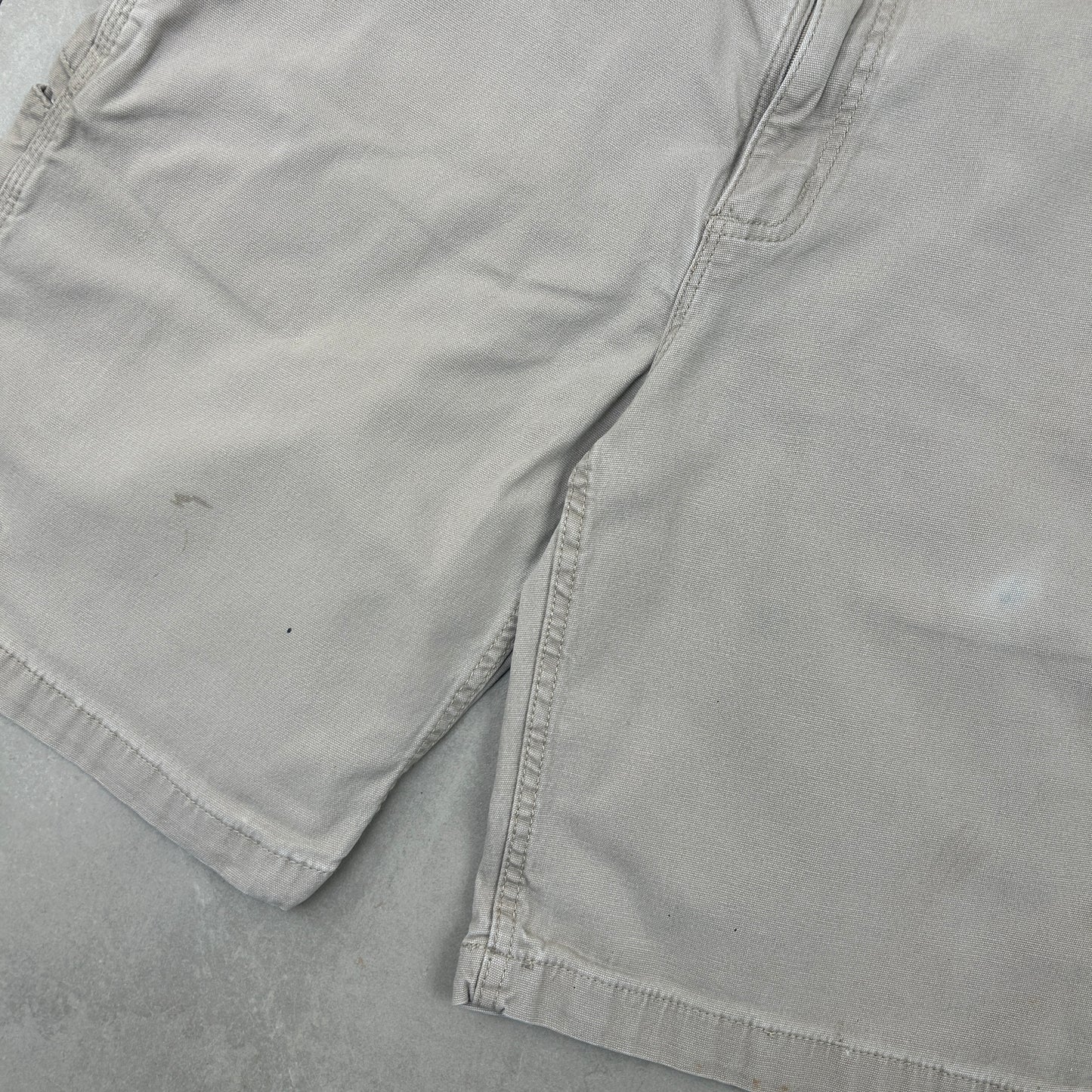 Vintage Carhartt Workwear Baggy Cream Carpenter Shorts - 36