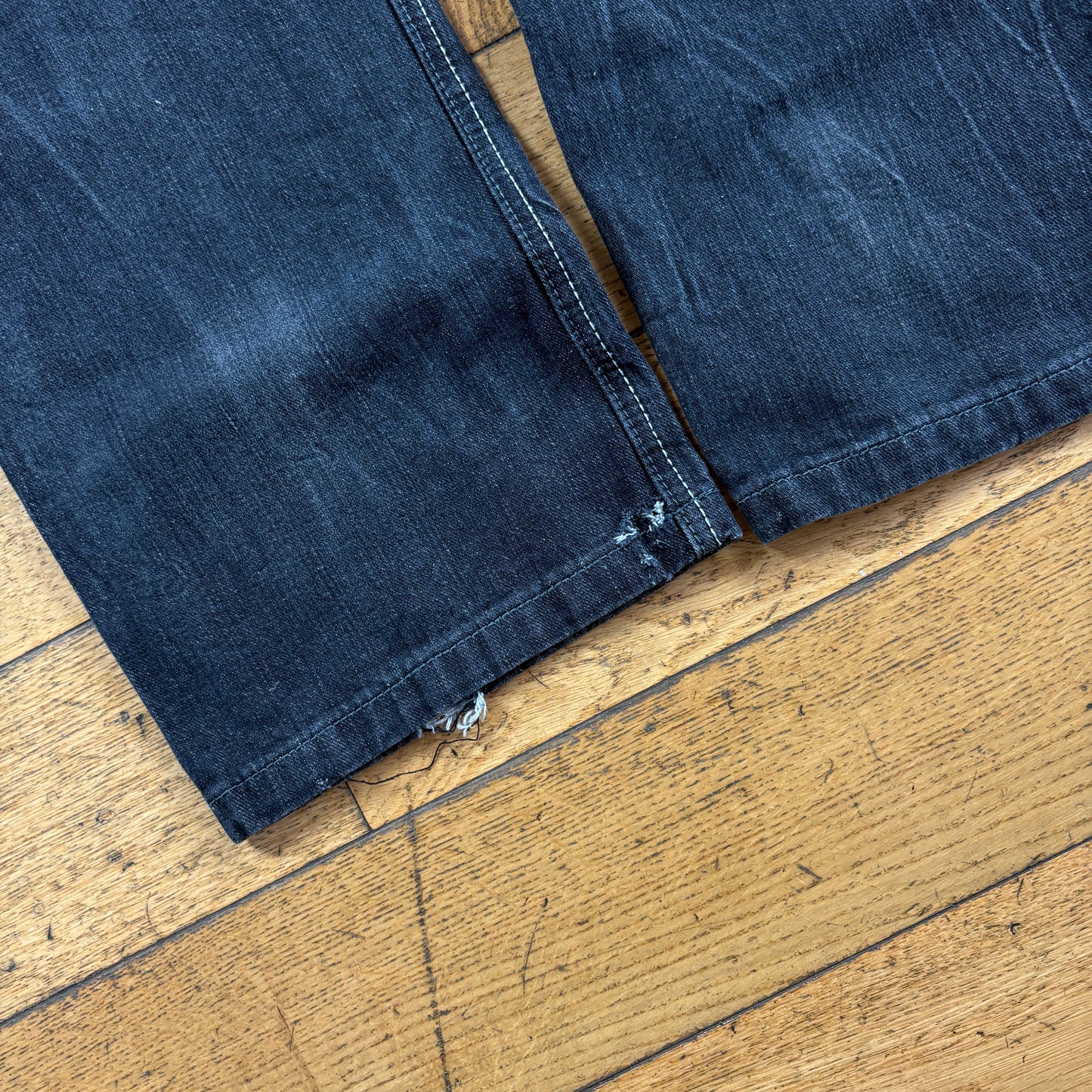 Vintage Southpole Black Embroidered Y2K Hip Hop Baggy Jeans - 40