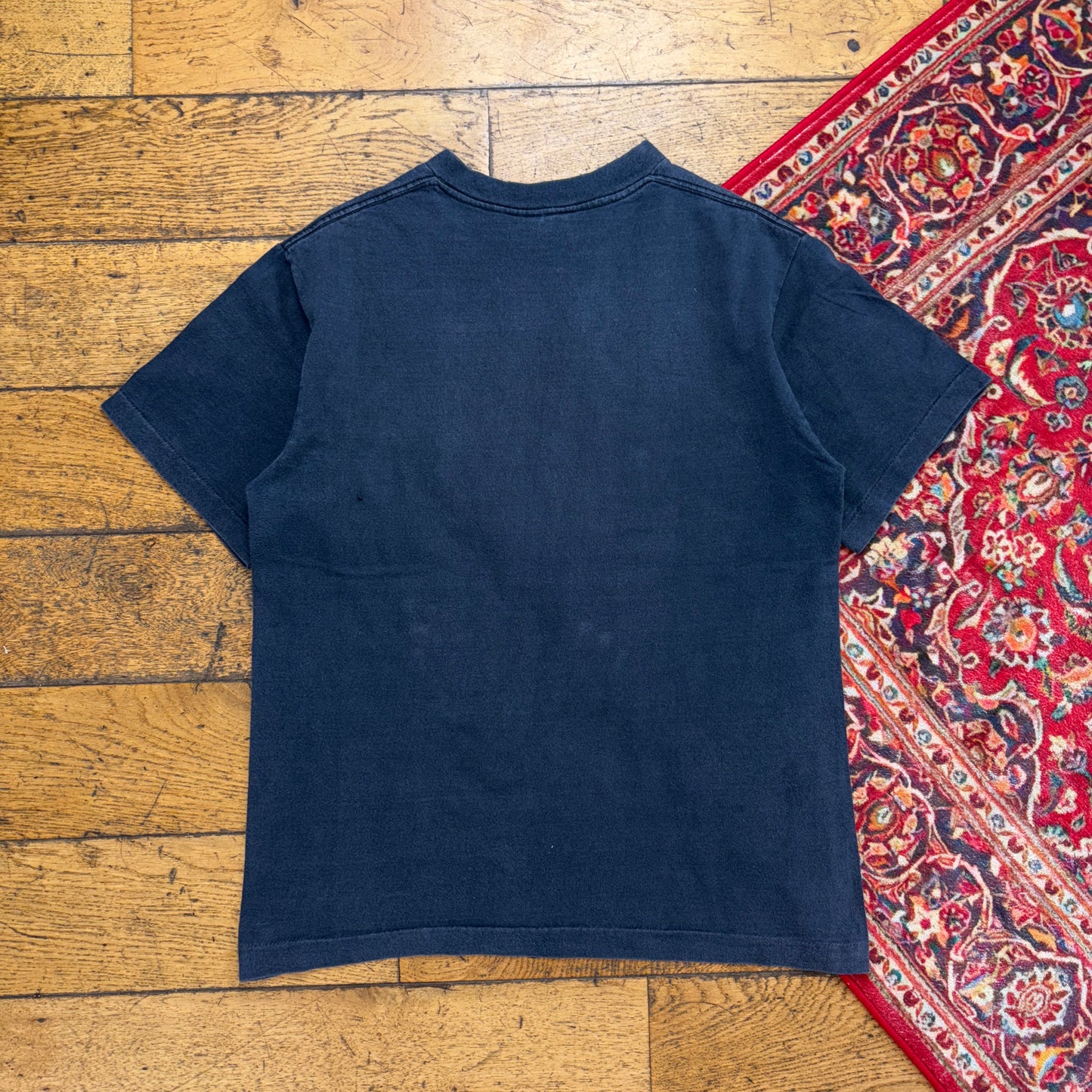Vintage 90s Six Flags Black Single Stitch Graphic T-Shirt - S