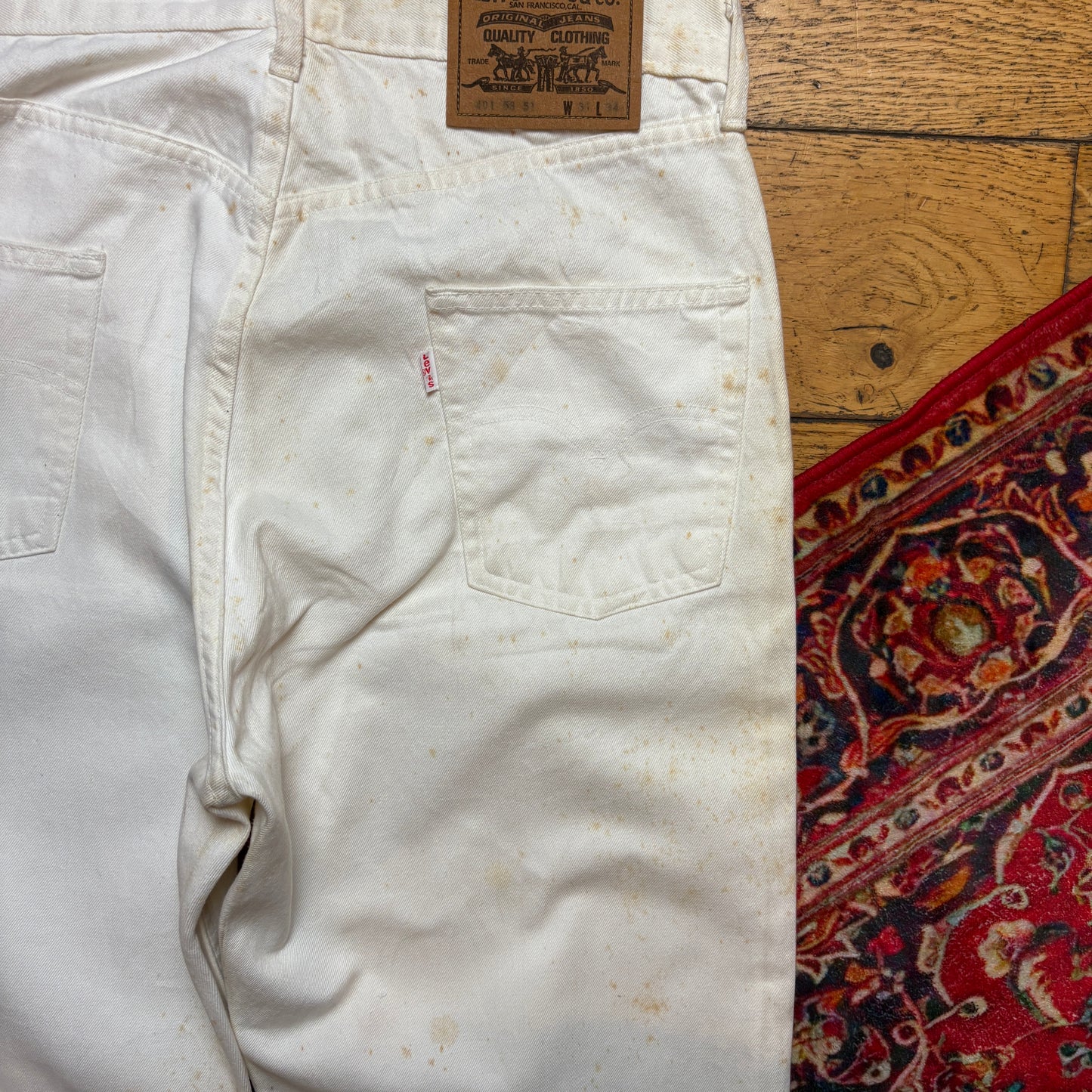 Vintage Levis 401 High Waisted Straight White Denim Jeans - 31L