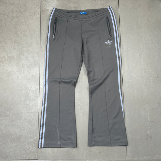 Vintage Adidas Grey Flared Baggy Tracksuit Sweatpants Track Pants Bottoms - XL