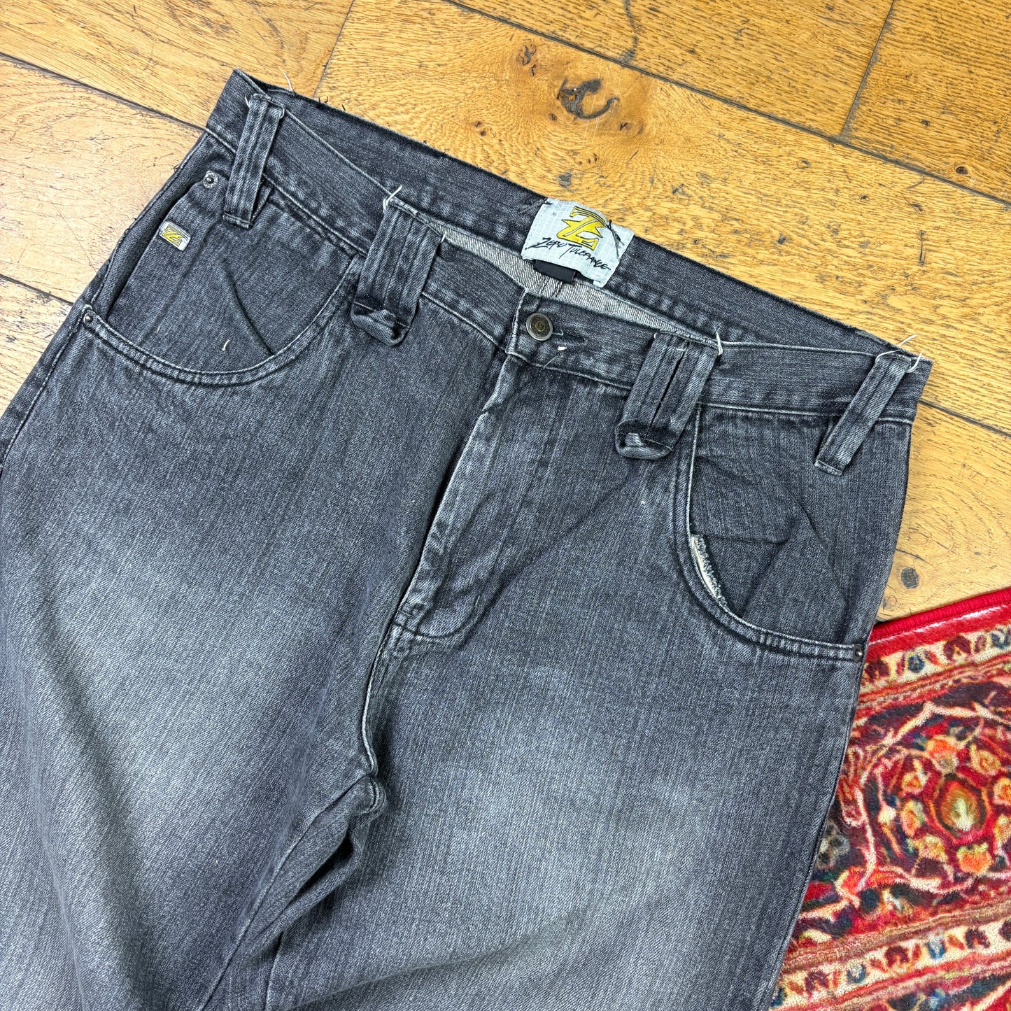 Vintage Grey Embroidered Y2K Hip Hop Baggy Jeans - 34