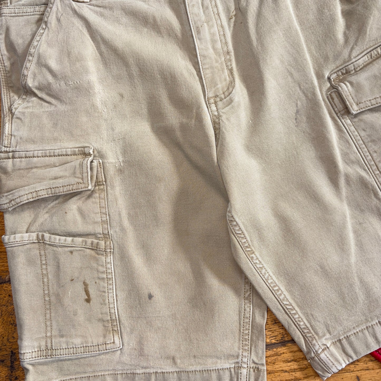 Vintage Carhartt Cream Workwear Baggy Carpenter Shorts - 34
