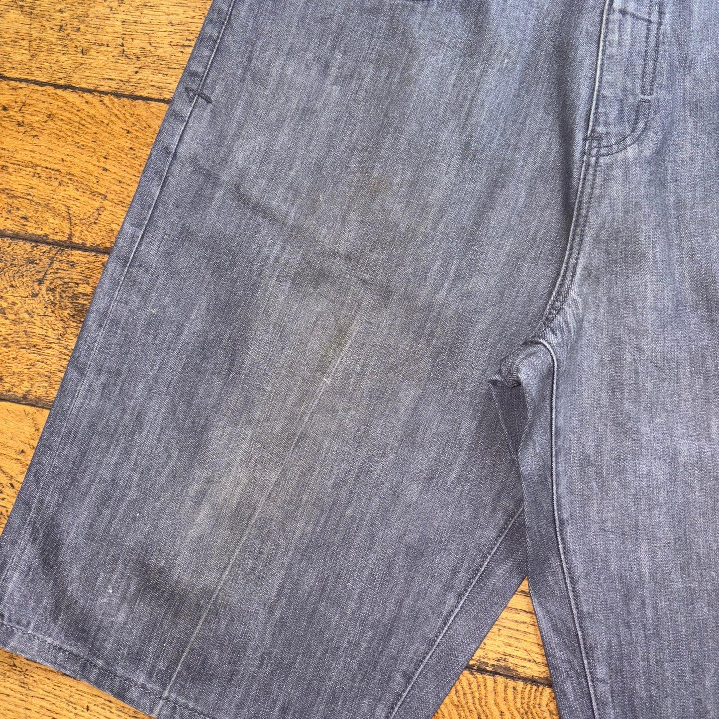 Vintage Rocawear Grey Embroidered Y2K Hip Hop Baggy Jeans Shorts Jorts - 40