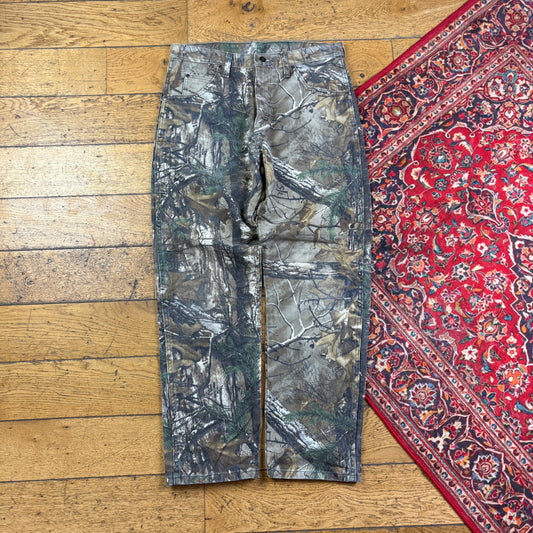 Vintage Wrangler Real Tree Camo Green Hunting Workwear Trousers - 32