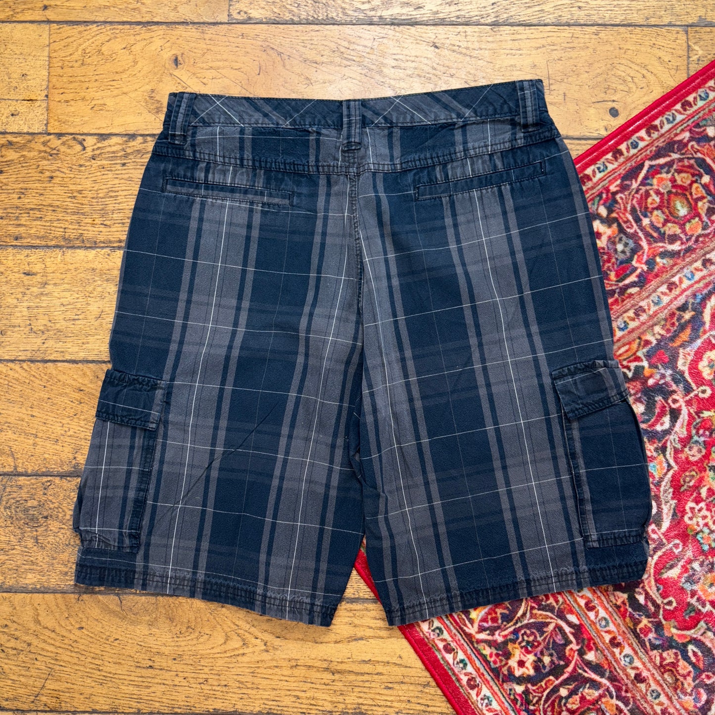 Vintage Wrangler Grey Blue Check Plaid Y2K Cargo Baggy Shorts Jorts - 32
