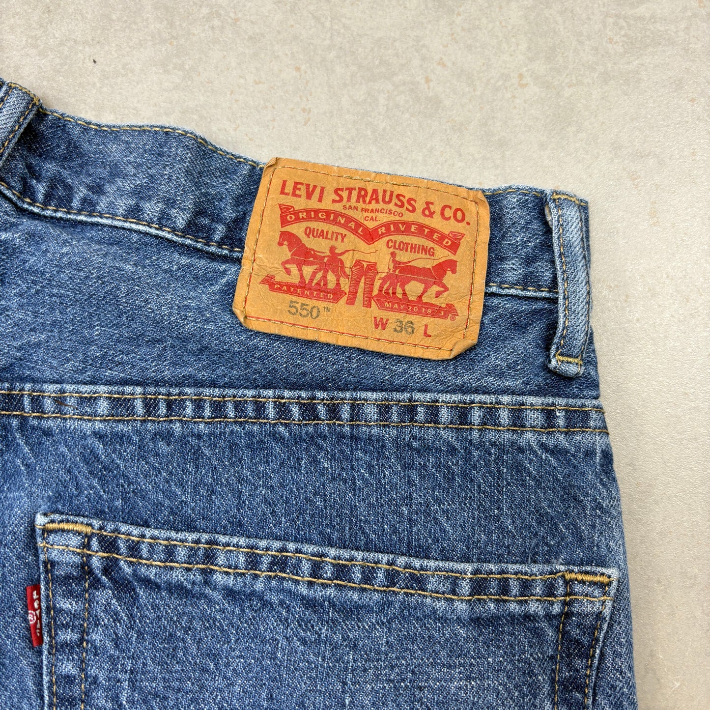 Vintage Levis 550 Baggy Blue Denim Shorts - 34