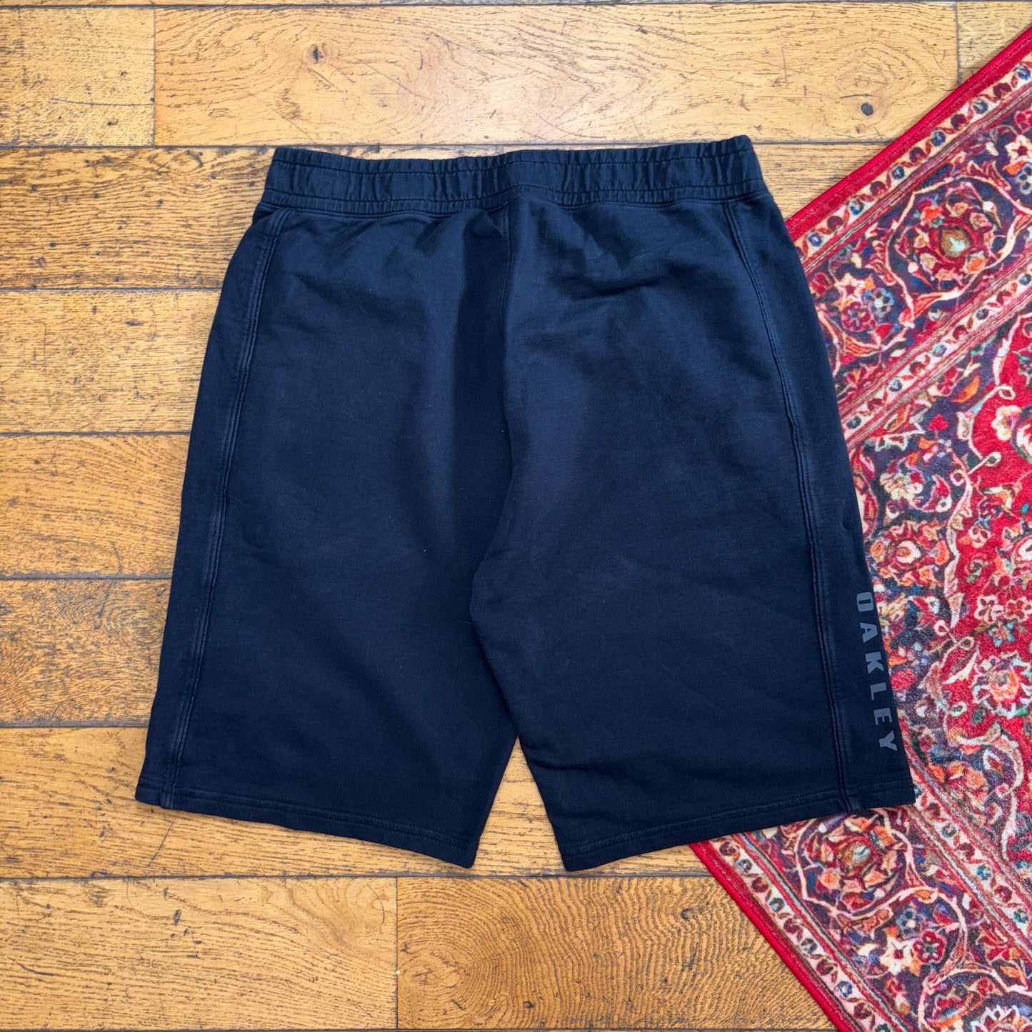 Vintage Oakley Black Sweatpants Joggers Baggy Shorts - L