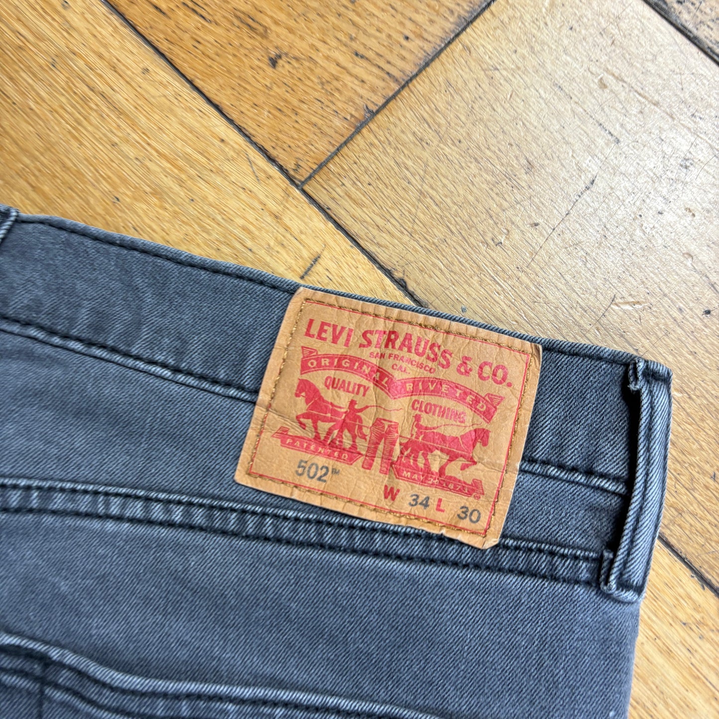 Vintage Levis 502 Straight Grey Denim Shorts - 34