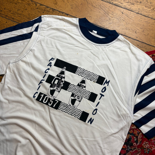 Vintage 90s White Surfwear Single Stitch Graphic T-Shirt - M