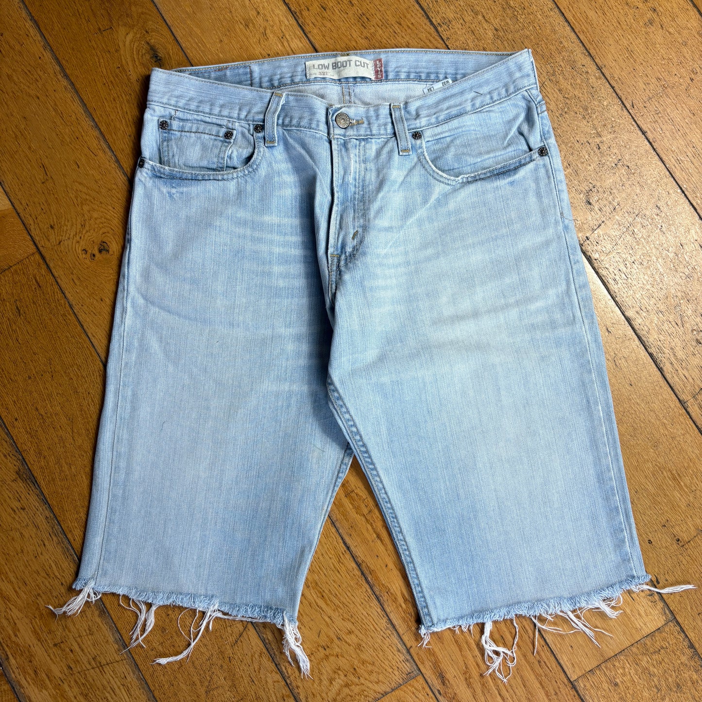Vintage Levis 527 Slim Blue Denim Shorts - 34