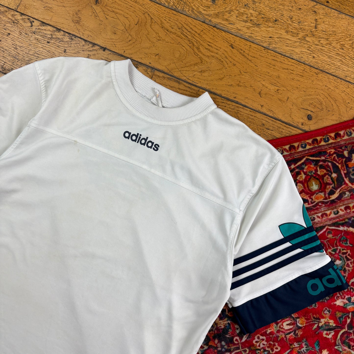 Vintage Adidas White Graphic T-Shirt - M