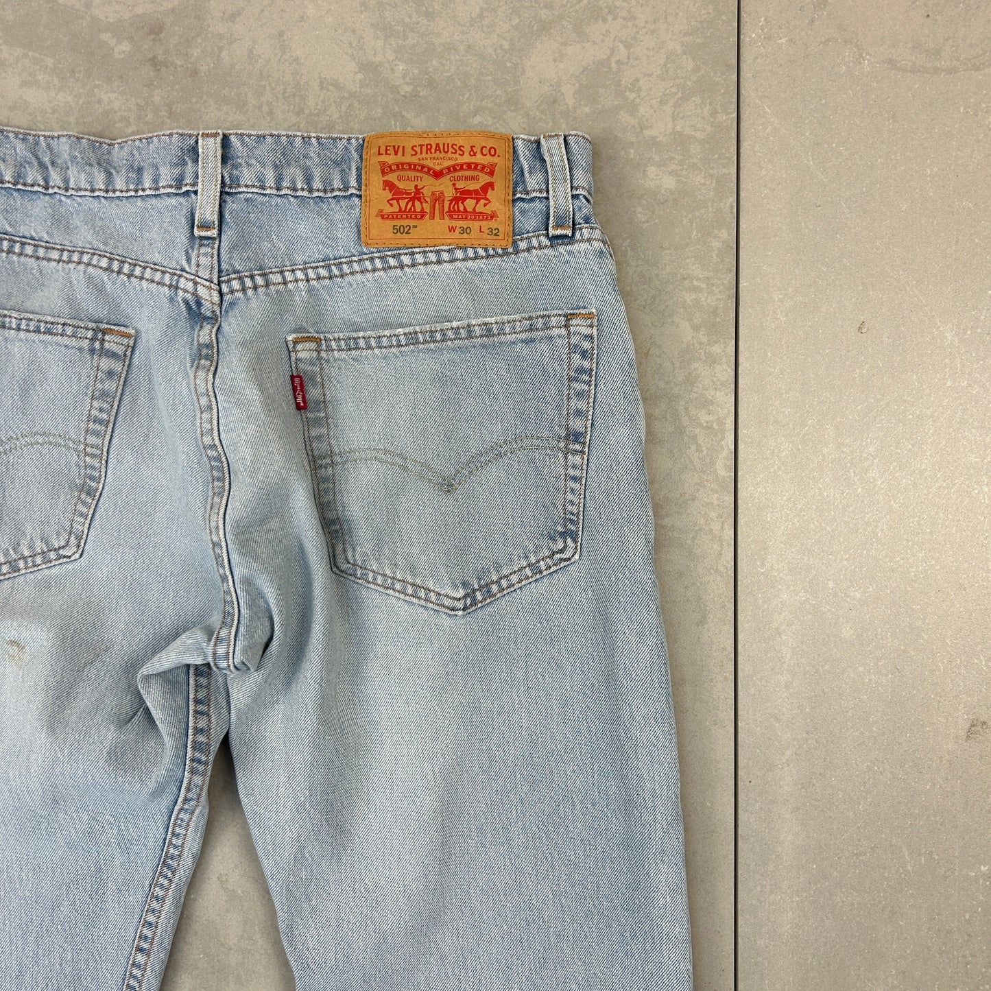 Vintage Levis 502 Straight Light Blue Denim Jeans - 30