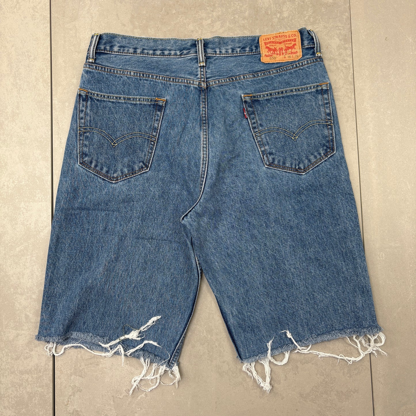 Vintage Levis 550 Baggy Blue Denim Shorts - 36