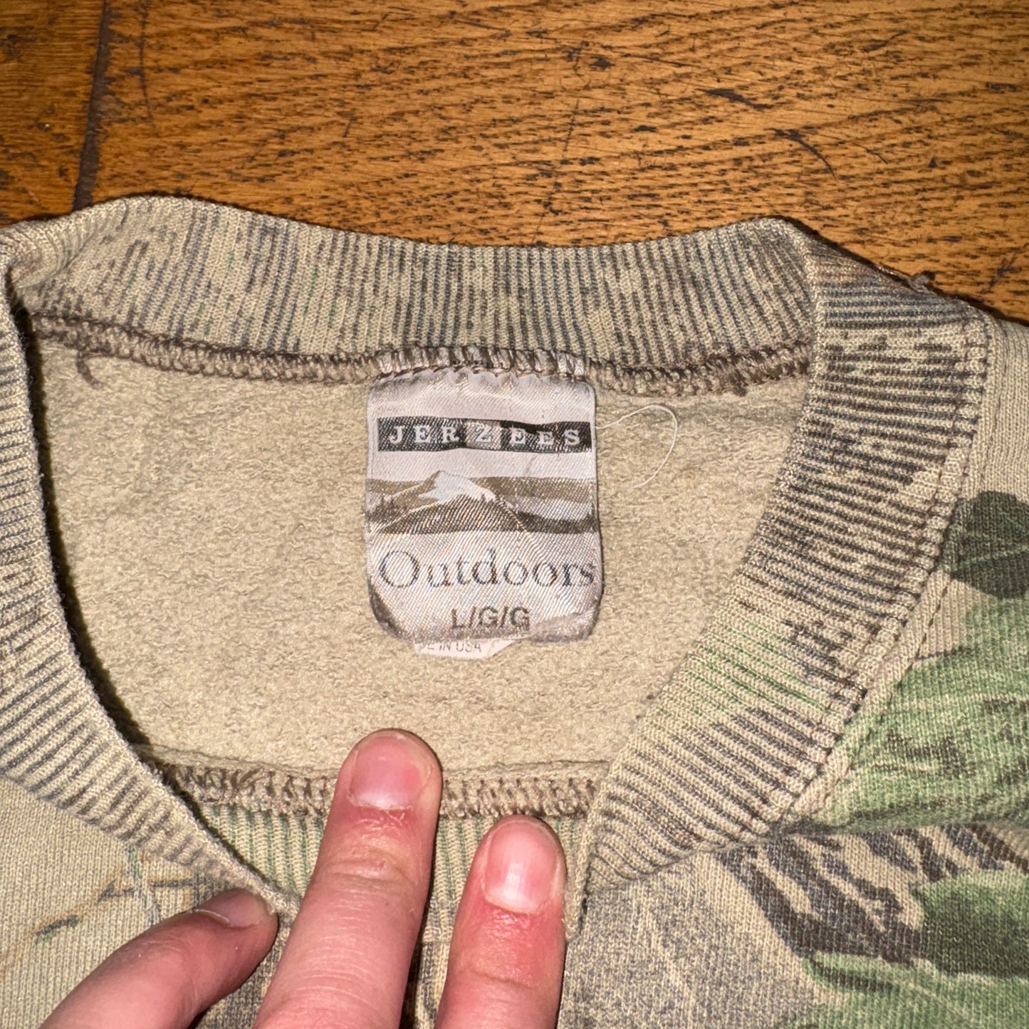 Vintage Realtree Camo Green Sweatshirt - L