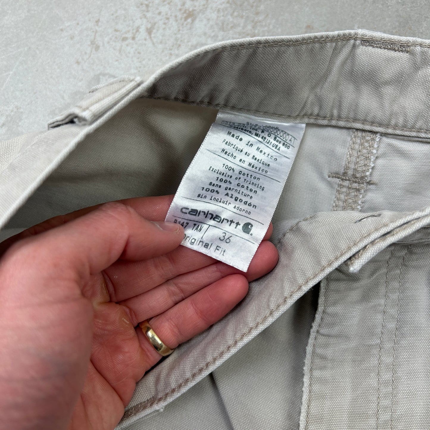 Vintage Carhartt Workwear Baggy Cream Carpenter Shorts - 36