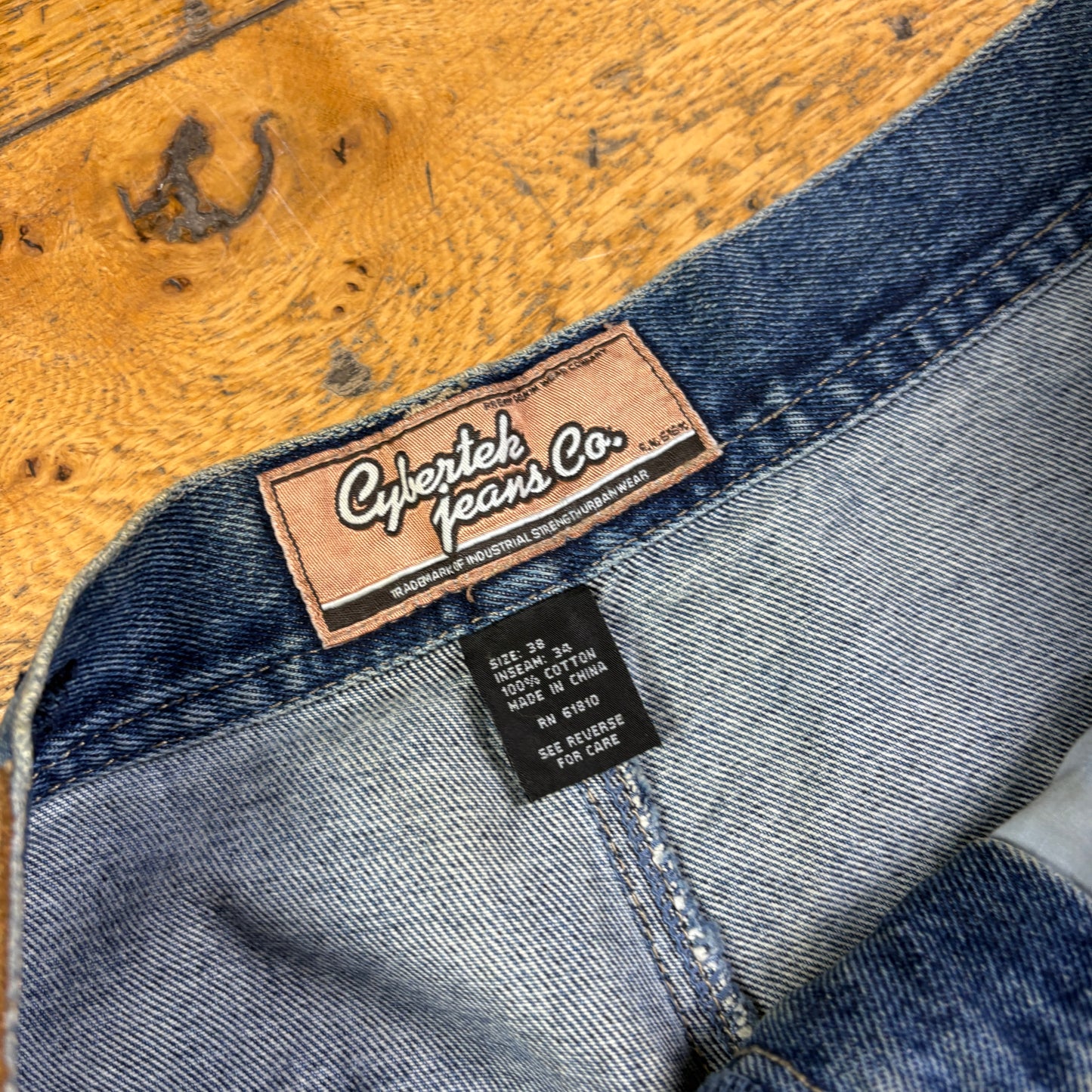 Vintage Blue Embroidered Y2K Hip Hop Baggy Jeans - 38