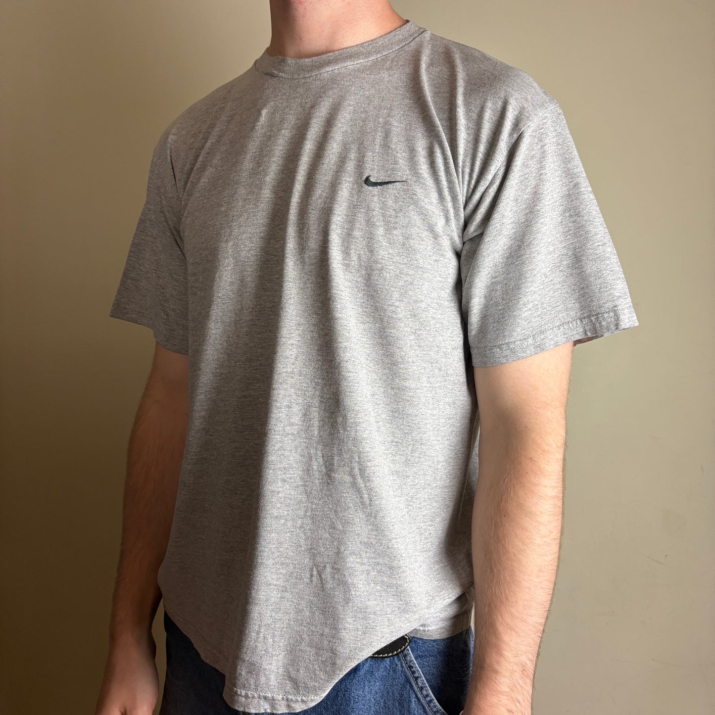 Vintage 90s Nike Grey Embroidered Swoosh T-Shirt - M