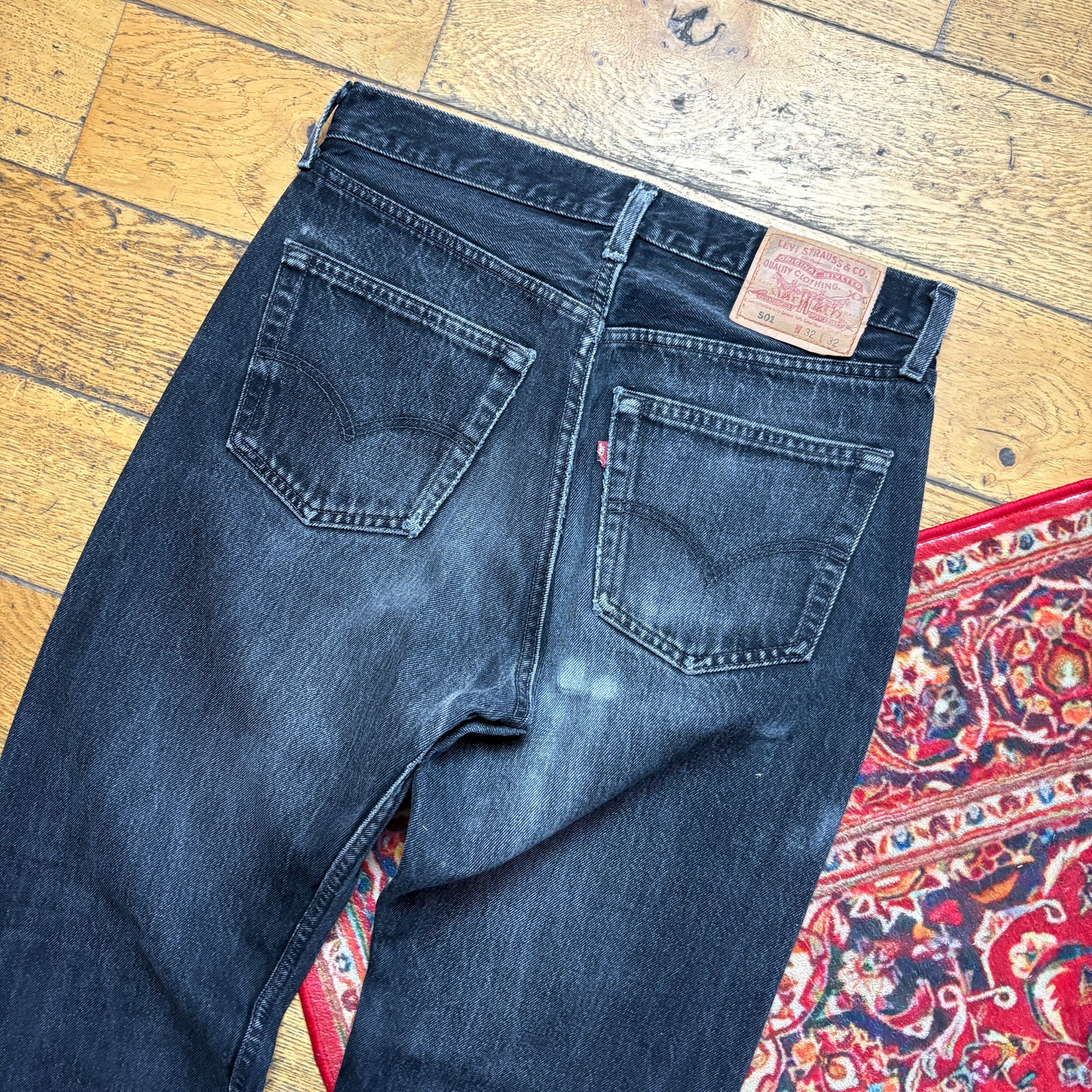 Vintage Levis 501 Straight Black Denim Jeans - 32R