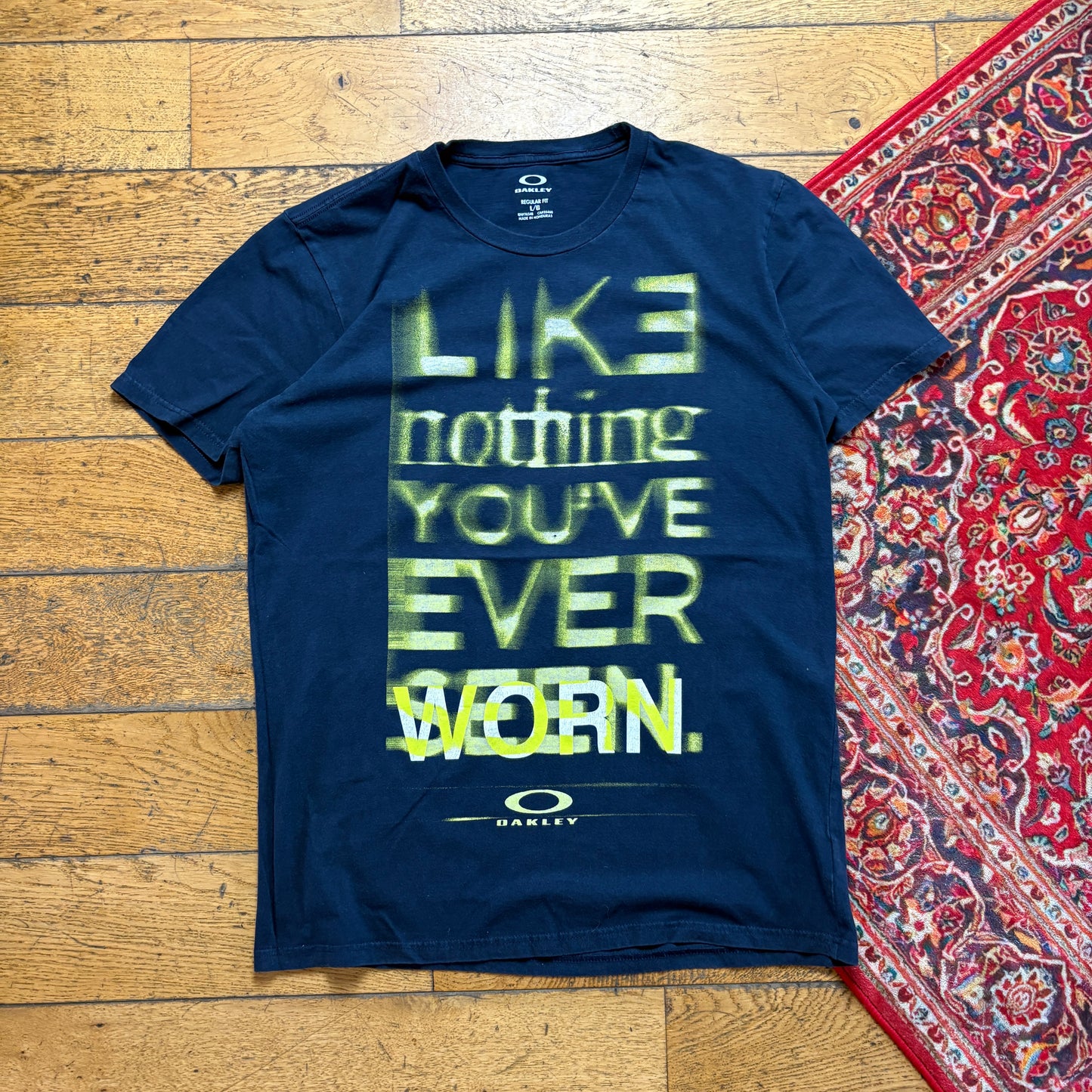 Vintage Oakley Navy Graphic T-Shirt - S