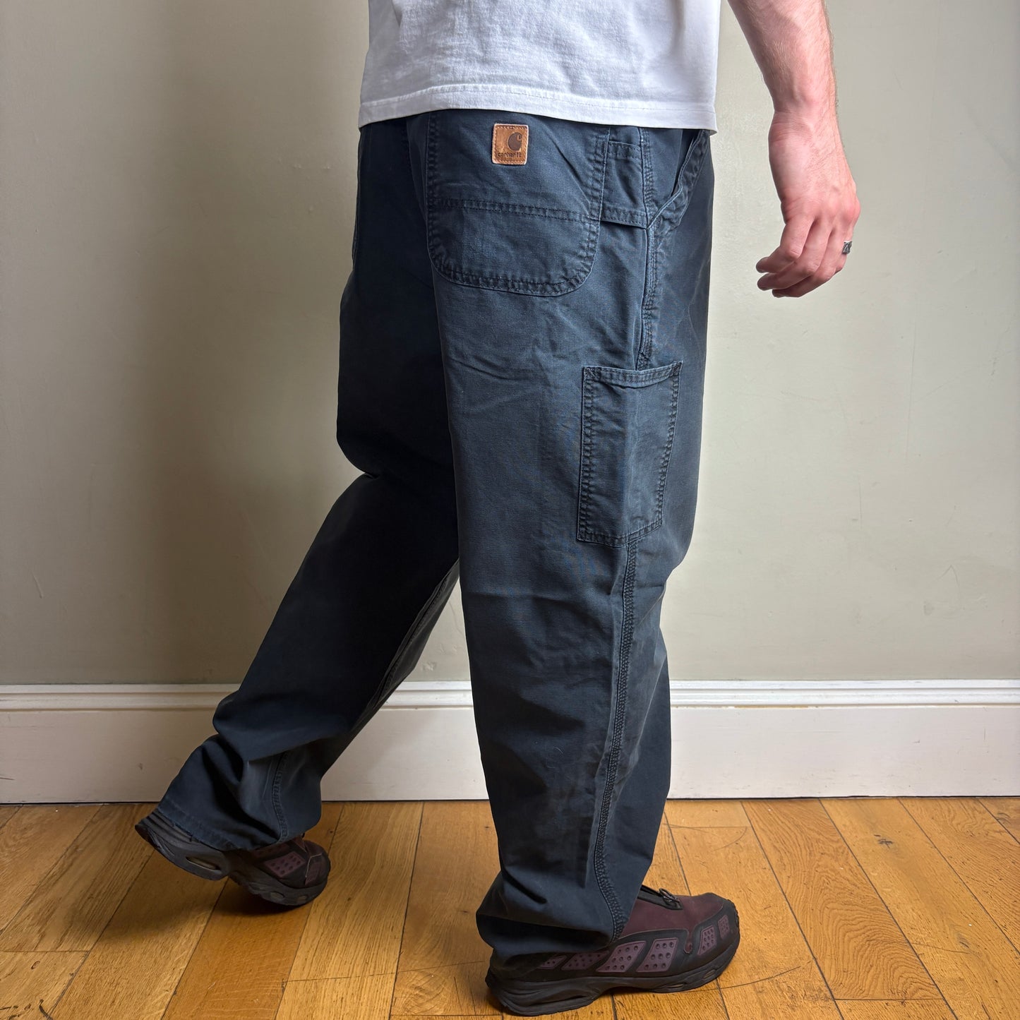 Vintage Carhartt Black Workwear Carpenter Baggy Trousers - 38R