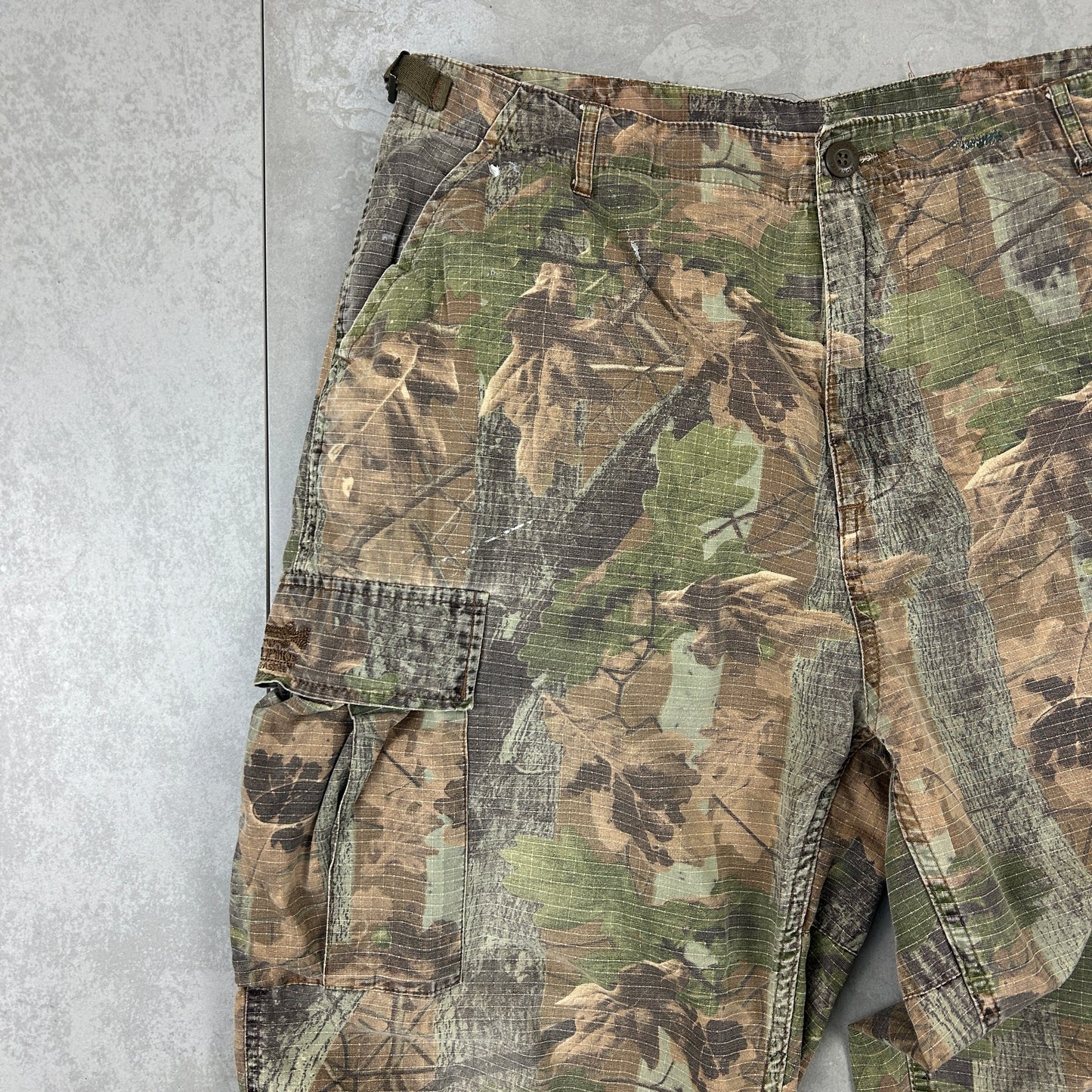 Vintage Real Tree Camo Baggy Khaki Cargo Workwear Hunting Trousers - 36