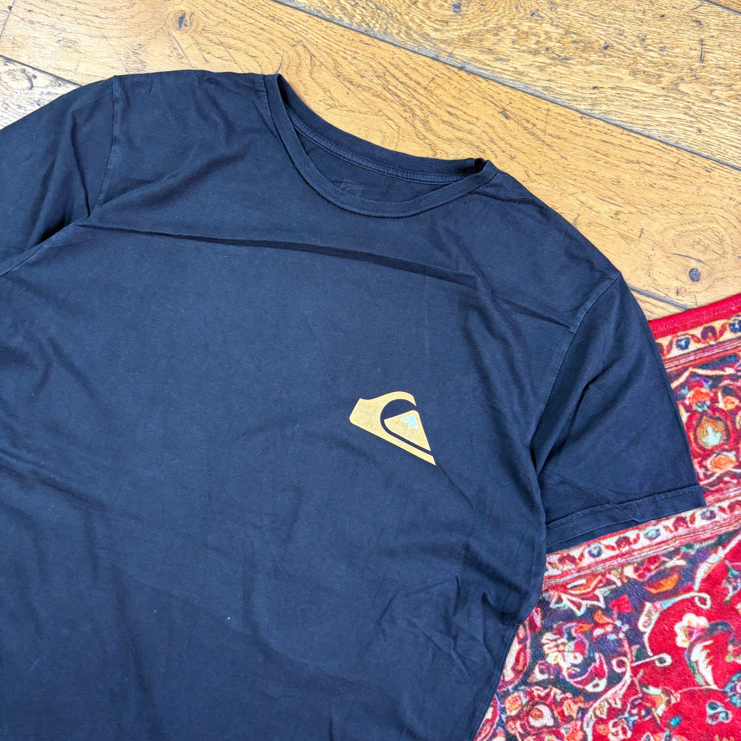 Vintage Quiksilver Black Surfwear Graphic T-Shirt - S