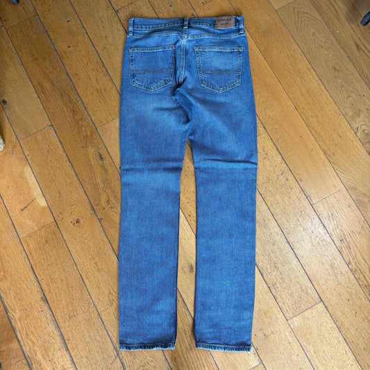 Vintage Levis Slim Blue Denim Jeans - 32