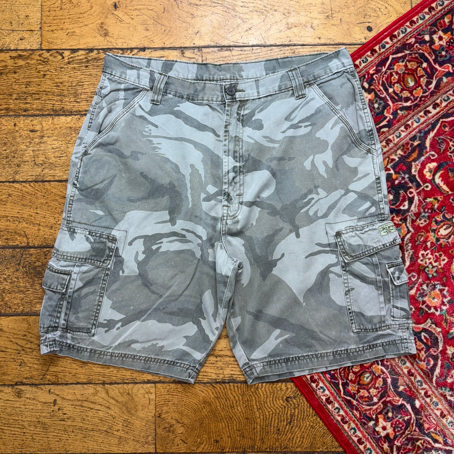 Vintage Wrangler Grey Camo Y2K Hip Hop Baggy Shorts Jorts - 36