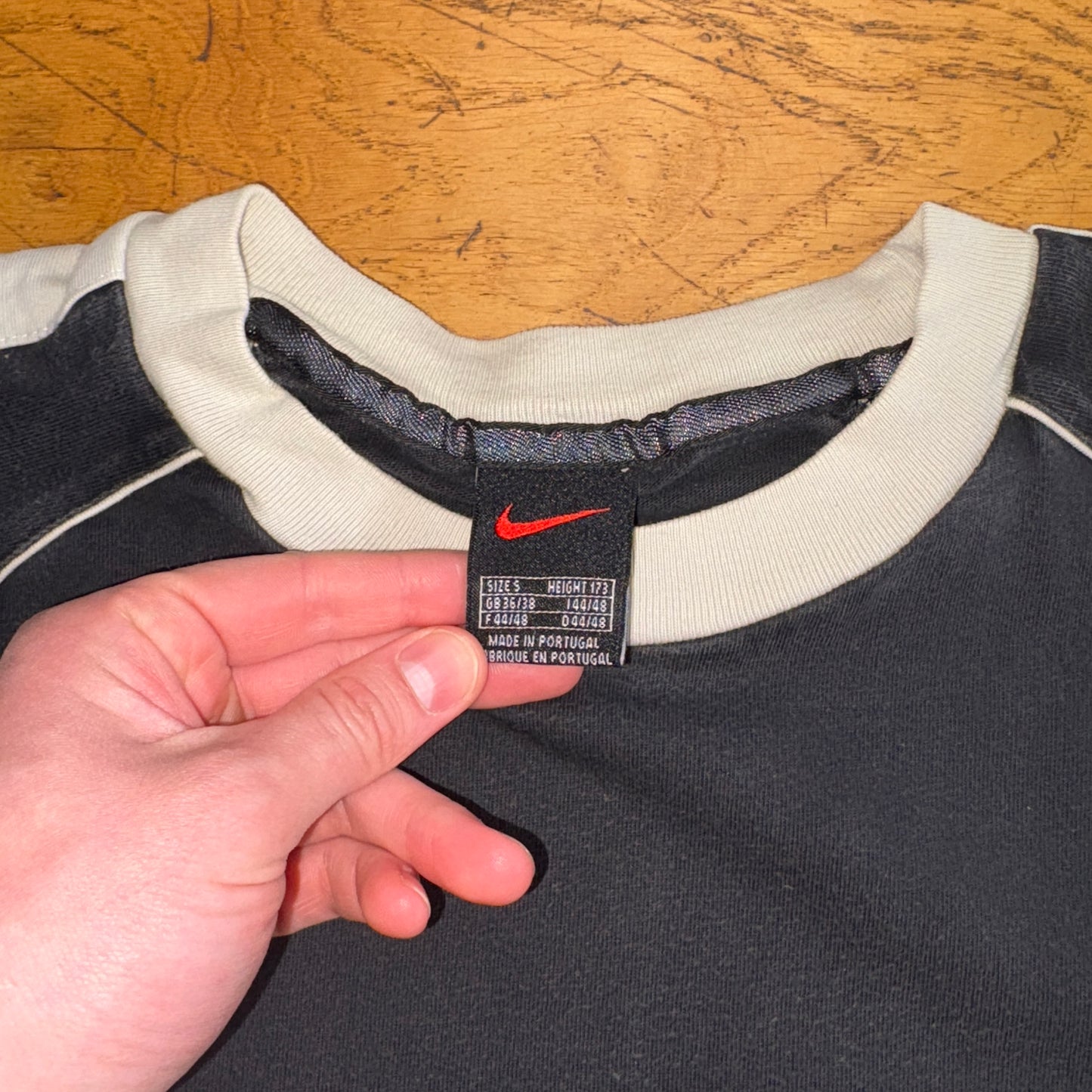 Vintage Nike Black Swoosh 90s Graphic T-Shirt - S