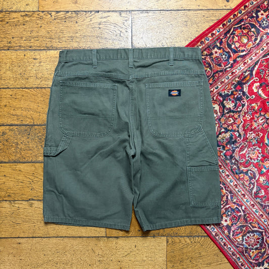 Vintage Dickies Workwear Carpenter Green Baggy Shorts - 36