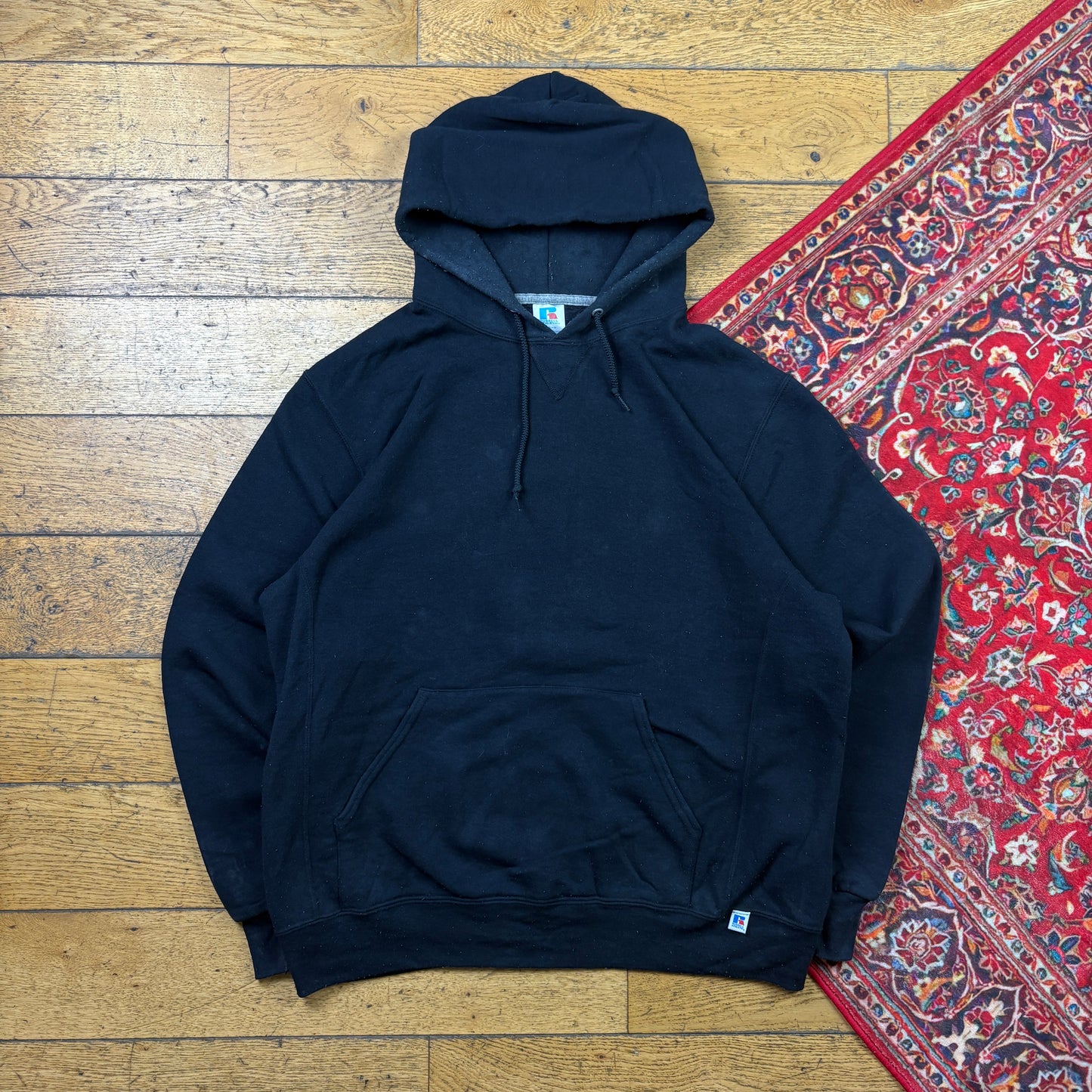 Vintage Russell Athletic Black Boxy Blank Sweatshirt - L