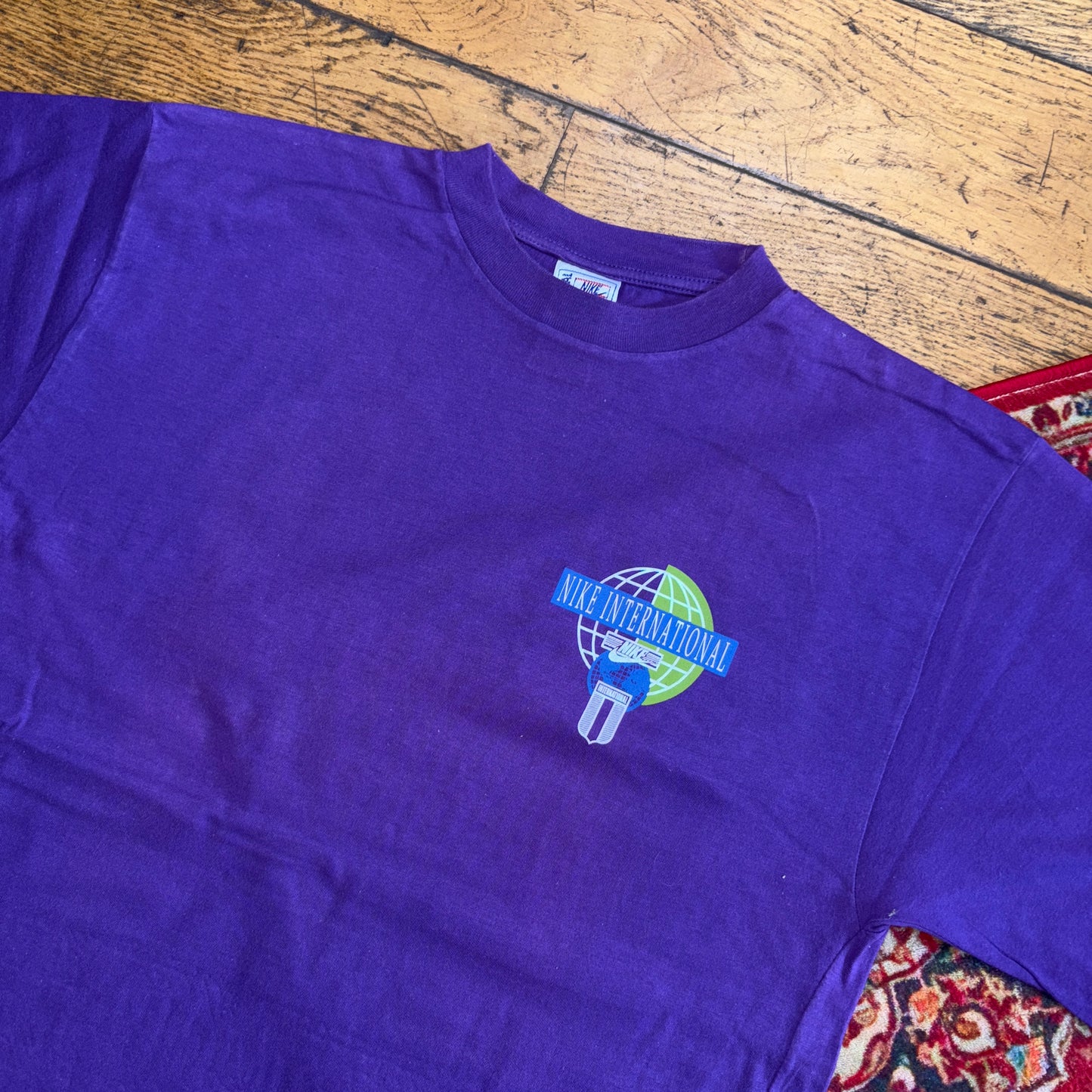 Vintage 90s Nike International Purple Rare Graphic T-Shirt - S